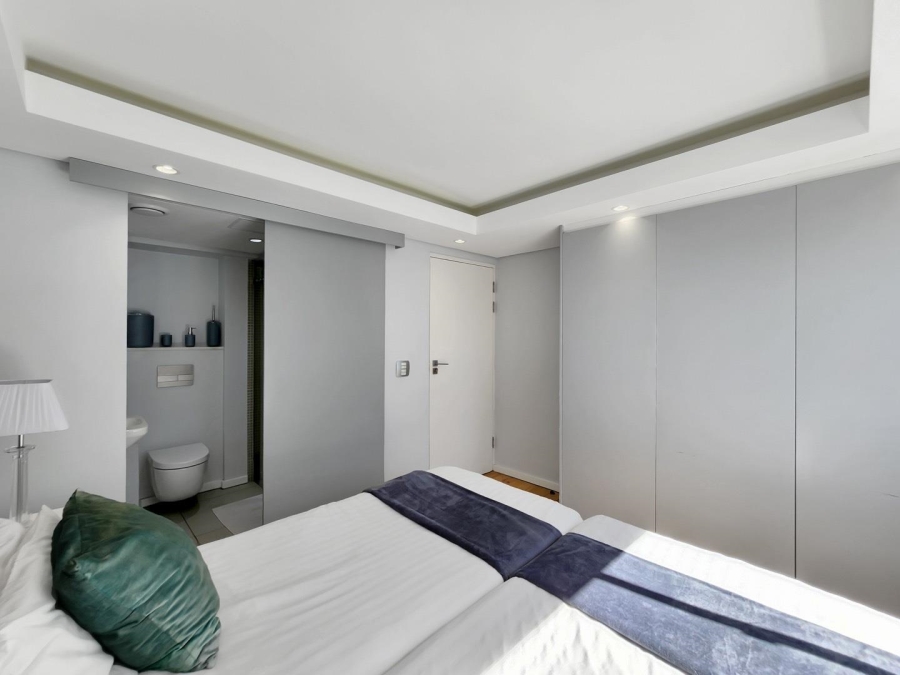 To Let 3 Bedroom Property for Rent in Sea Point Western Cape